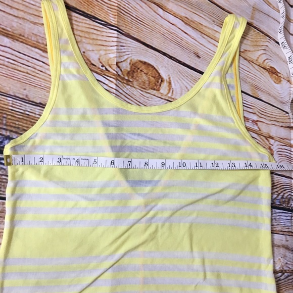 Lululemon Burn It Out Tank Ocean Stripe Size 8 - Picture 6 of 8